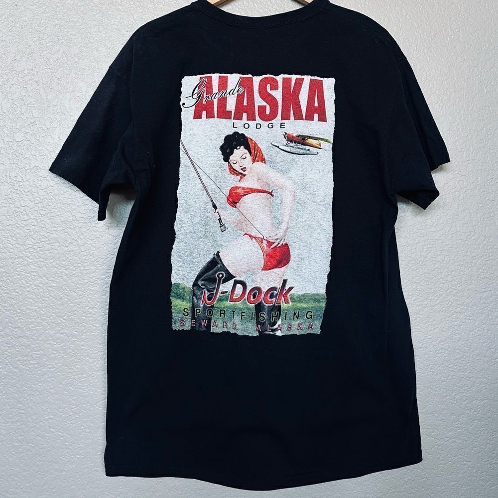 Alaska Pin-Up J-Dock Seafood Co. Graphic T-Shirt L